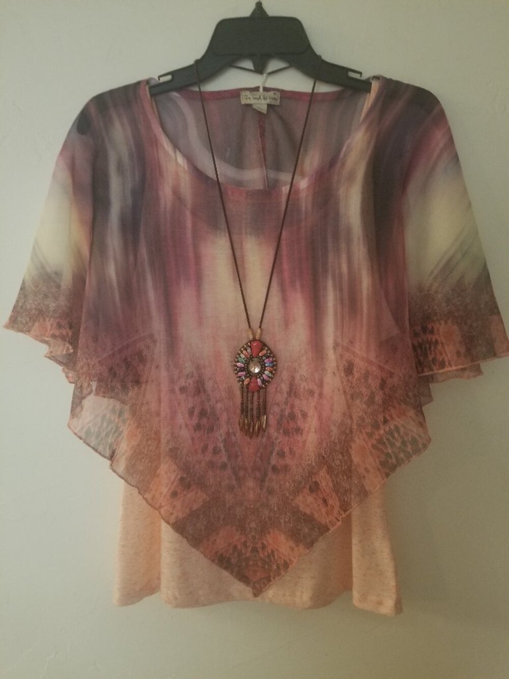 LIVE AND LET LIVE 3 PIECE PINK/ORANGE SEMI-SHEER BOHO TYPE TOP M